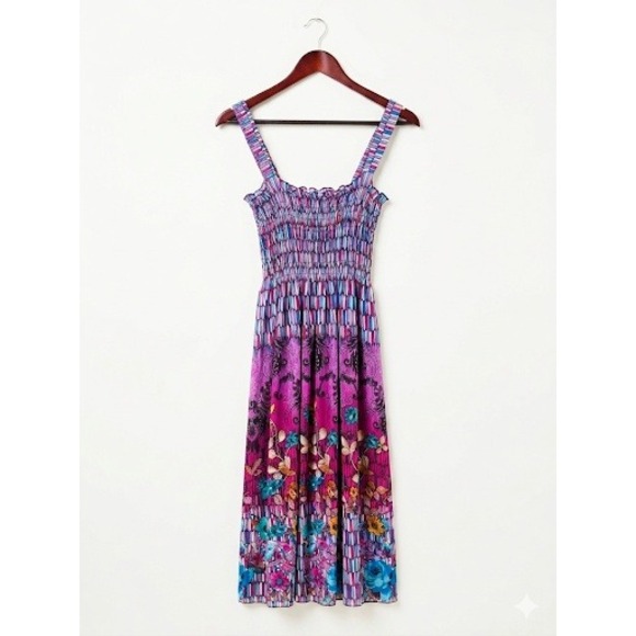Basix Of America Dresses & Skirts - Lightweight Basix of America Womens Boho Smocked Floral Geometric Midi Dress Med